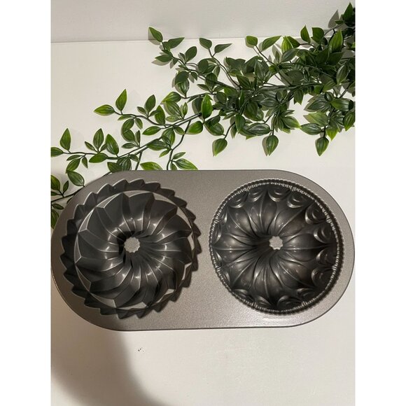 Nordic Ware Bundt Duet Pan 5-Cup Nonstick Cast Aluminum Bakeware - Picture 1 of 7